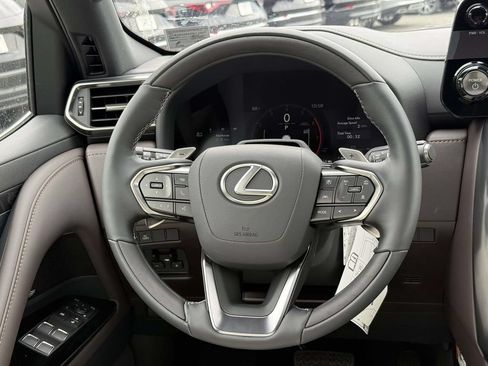 New 2026 Lexus LX 700h Luxury AWD/4WD image 9