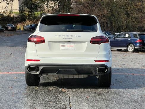 Used 2018 Porsche Cayenne Platinum Edition image 4