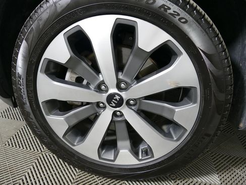 Used 2020 Kia Telluride S AWD/4WD image 9