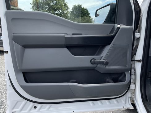 Used 2022 Ford F150 XL RWD image 8