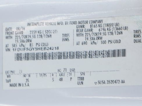 Used 2017 Ford F550 XLT w/ Advanced Security Pack image 48