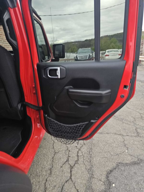 Used 2019 Jeep Wrangler Unlimited Sport S AWD/4WD image 9