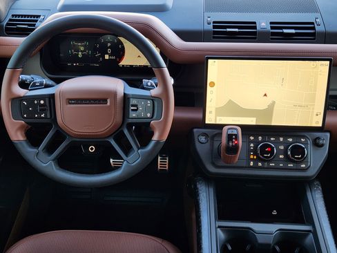 New 2026 Land Rover Defender 110 OCTA image 27