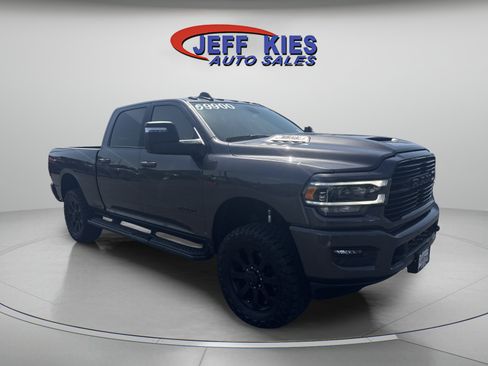Used 2024 RAM 2500 Laramie w/ Night Edition AWD/4WD image 3