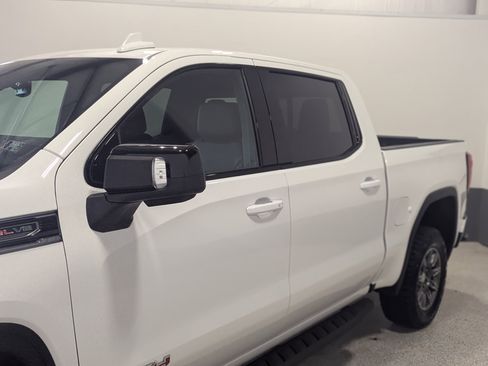 Used 2025 GMC Sierra 1500 AT4 w/ AT4 Premium Package AWD/4WD image 7