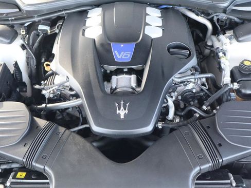 Used 2019 Maserati Ghibli S Q4 AWD/4WD image 44