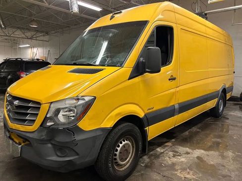 Used 2014 Freightliner Sprinter 2500 image 1
