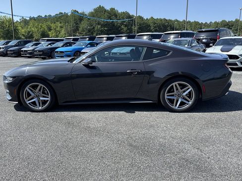 Used 2024 Ford Mustang Premium RWD image 4