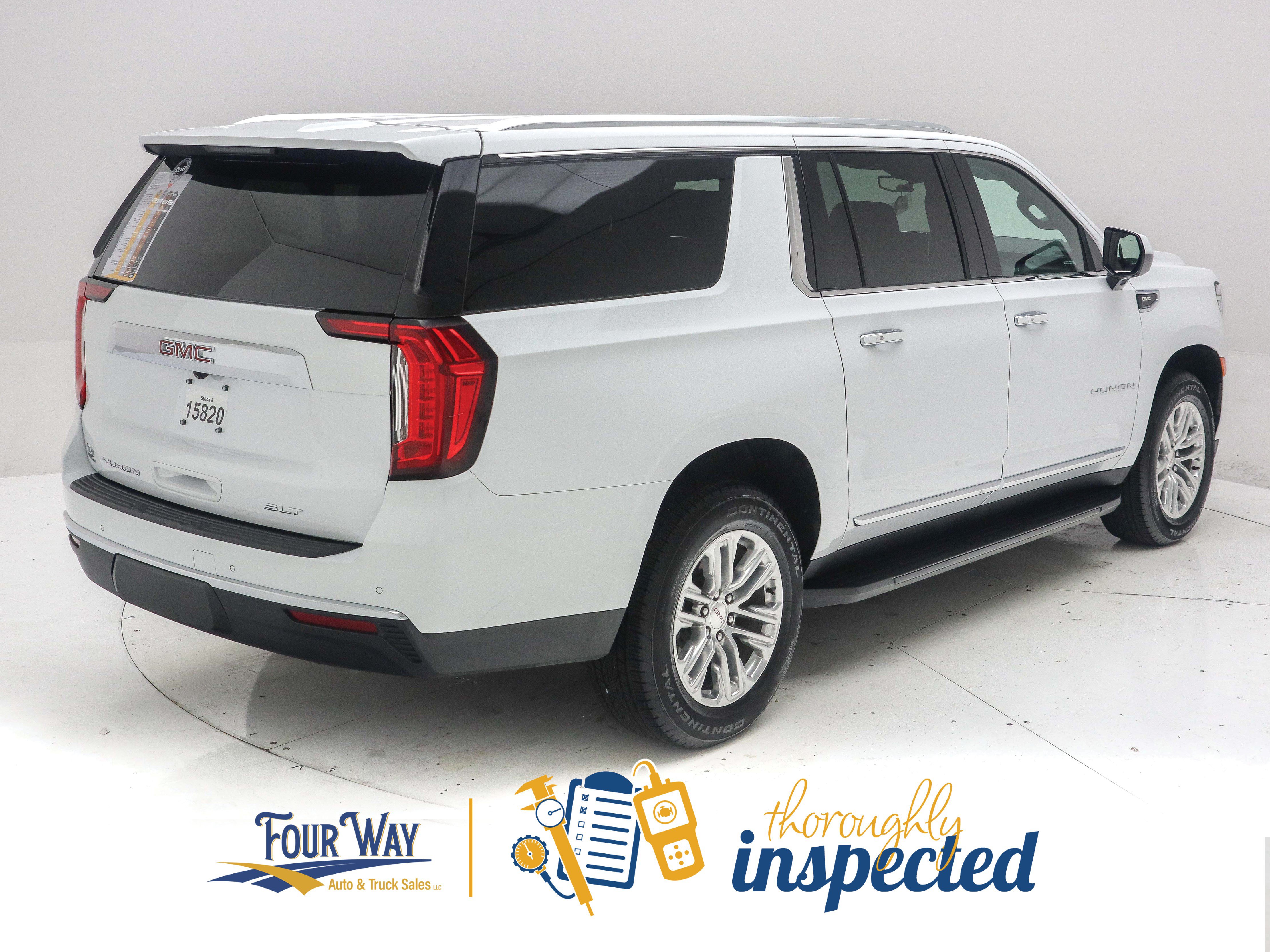 Used 2023 GMC Yukon XL SLT AWD/4WD image 3