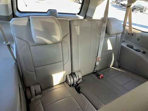 Used 2016 Chevrolet Suburban LTZ image 21