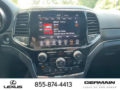 Used 2019 Jeep Grand Cherokee Limited AWD/4WD image 18