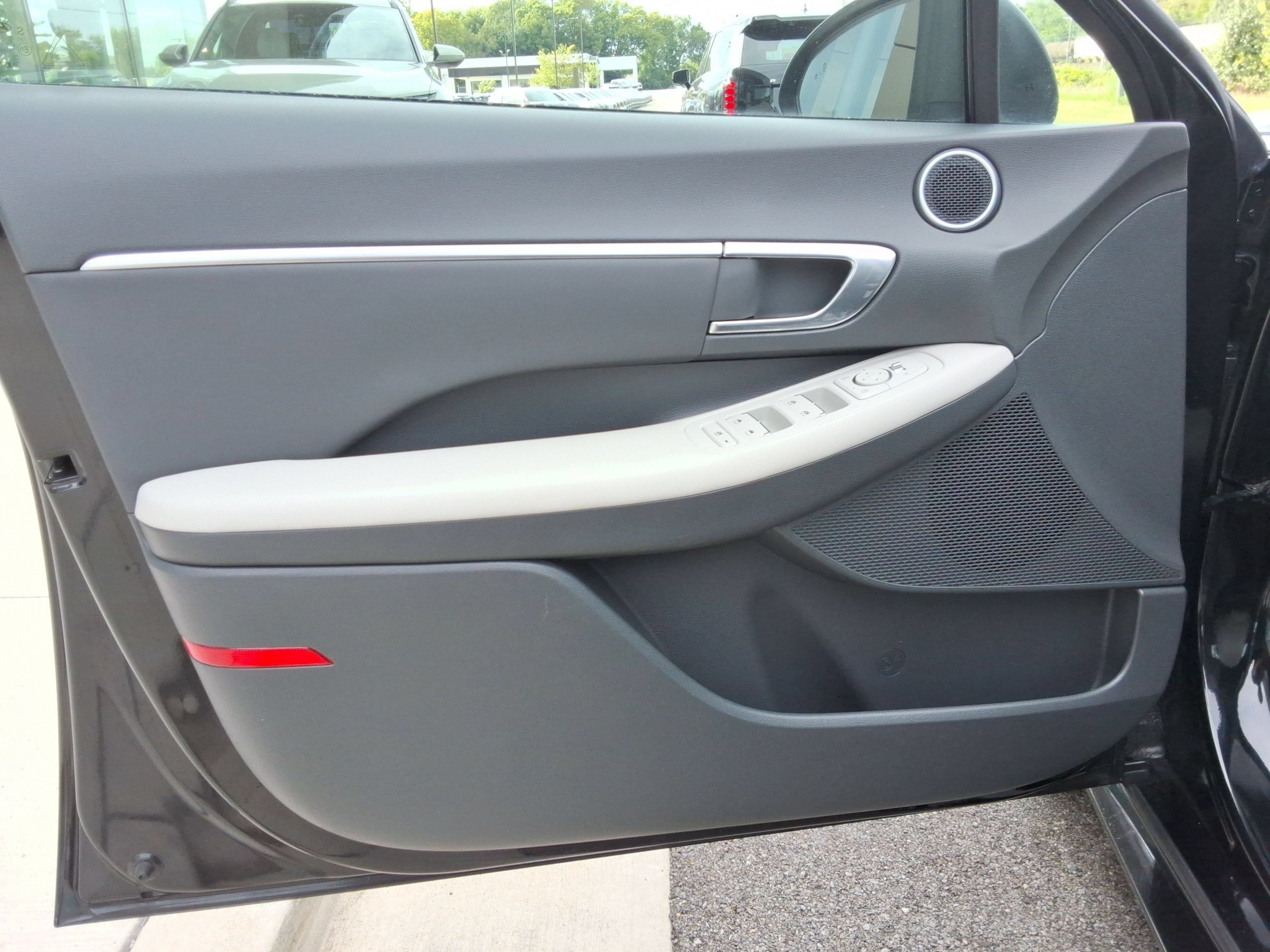 Used 2023 Hyundai Sonata SEL w/ Convenience Package FWD image 21