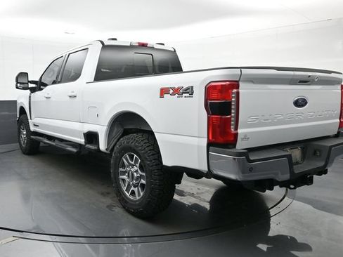 Used 2024 Ford F250 Lariat w/ FX4 Off-Road Package AWD/4WD image 2