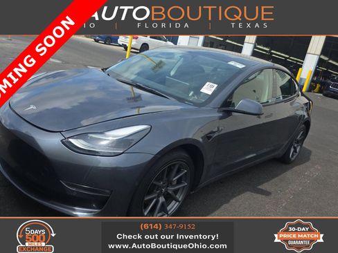 Used 2022 Tesla Model 3 Standard Range RWD image 1
