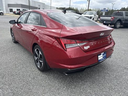 Used 2023 Hyundai Elantra Limited image 5