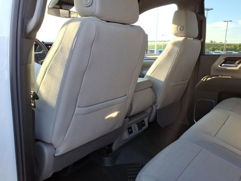 Used 2025 Chevrolet Silverado 2500 LT AWD/4WD image 9