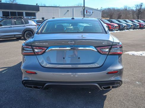 Used 2023 Nissan Maxima SV w/ Floor Mat Group image 11