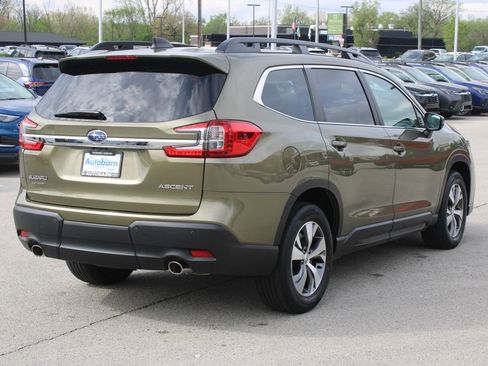 Used 2023 Subaru Ascent Premium w/ Convenience Package AWD/4WD image 5