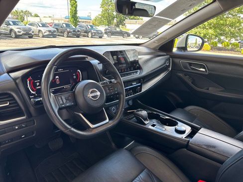 Used 2023 Nissan Rogue Platinum w/ Platinum Premium Package AWD/4WD image 10