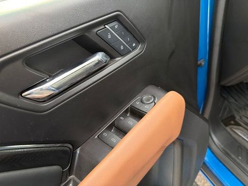 Used 2024 GMC Canyon AT4 w/ AT4 Premium Package image 13