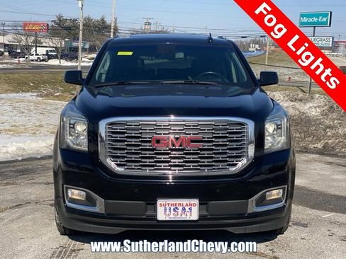 Used 2019 GMC Yukon Denali w/ Denali Ultimate Package image 2