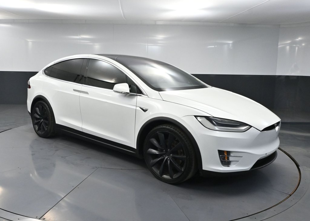 Used 2018 Tesla Model X 100D AWD/4WD image 1