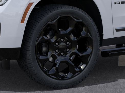 New 2026 GMC Yukon XL Denali Ultimate image 9