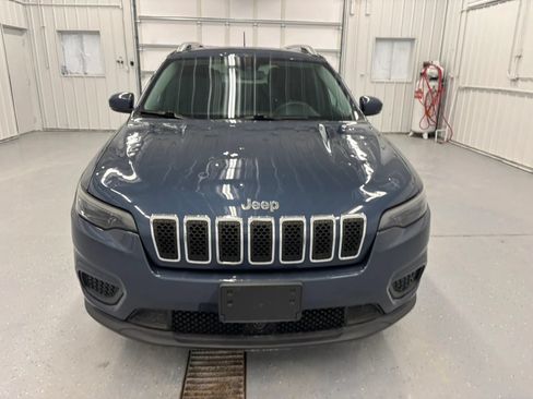 Used 2021 Jeep Cherokee Latitude FWD image 15