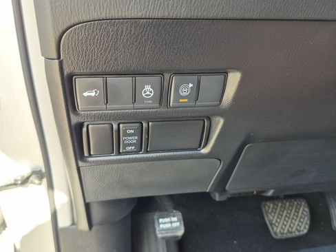 Certified 2024 Nissan Armada SL w/ Captain's Chairs Package RWD image 35
