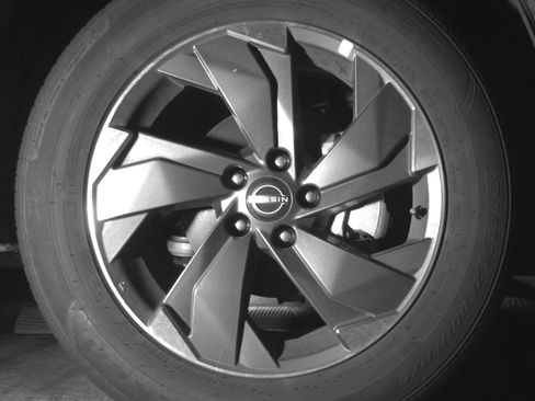 Used 2025 Nissan Rogue SV image 13