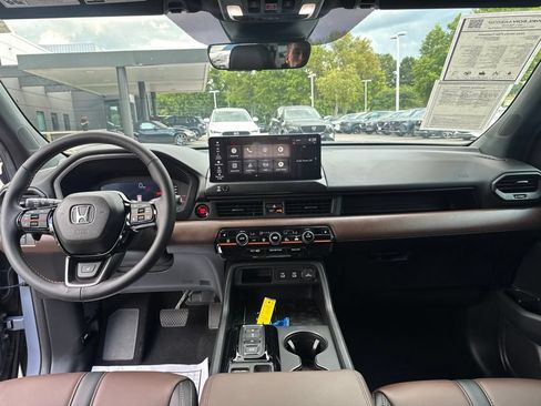 Used 2026 Honda Pilot TrailSport image 12