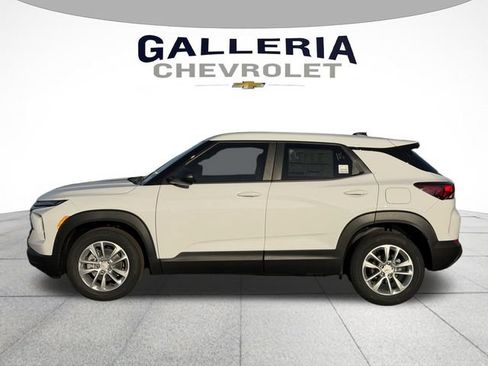 New 2026 Chevrolet TrailBlazer LS w/ LS Convenience Package FWD image 4