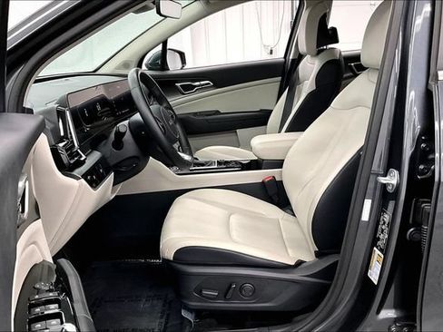 Used 2024 Kia Sportage EX FWD image 23