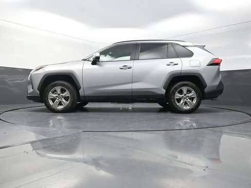 Used 2025 Toyota RAV4 XLE AWD/4WD image 34