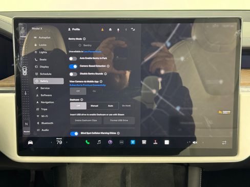 Used 2022 Tesla Model X image 27