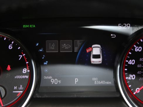 Used 2020 Toyota Camry XSE FWD image 11