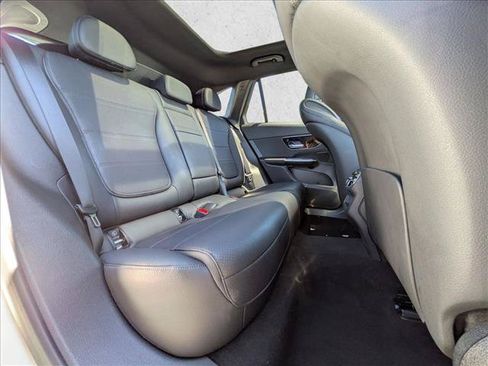 Certified 2026 Mercedes-Benz GLC 300 4MATIC image 17