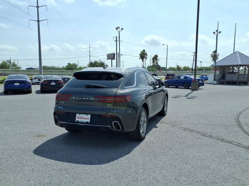 Used 2025 Genesis GV70 2.5T AWD/4WD image 8