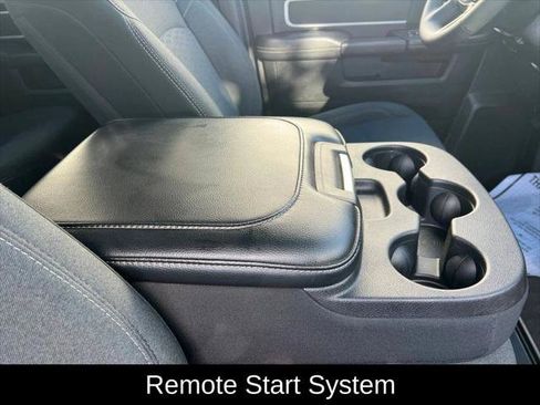 Certified 2025 RAM 2500 Big Horn AWD/4WD image 19