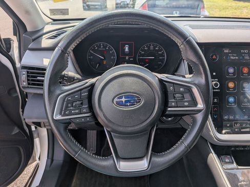 Used 2024 Subaru Outback Premium AWD/4WD image 19