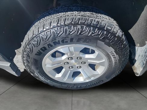 Used 2017 Chevrolet Silverado 1500 LT w/ All Star Edition image 11