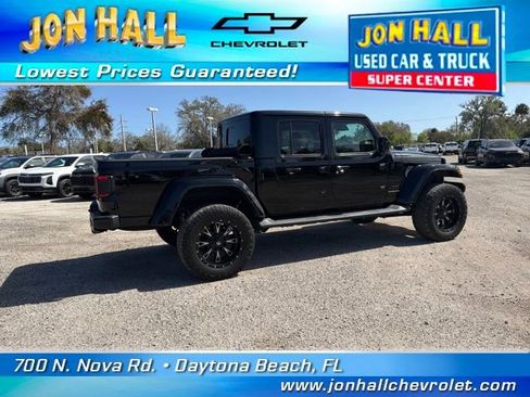 Used 2021 Jeep Gladiator Overland AWD/4WD image 13