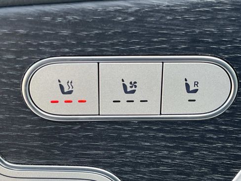 Certified 2025 Mercedes-Benz GLE 350 4MATIC image 16