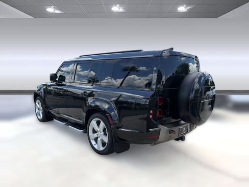 Used 2023 Land Rover Defender 130 X-Dynamic SE AWD/4WD image 3