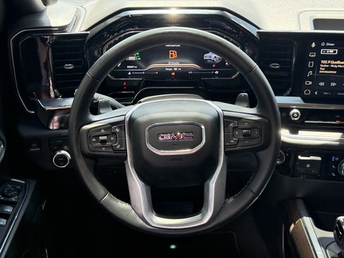 Used 2024 GMC Sierra 1500 SLT AWD/4WD image 15