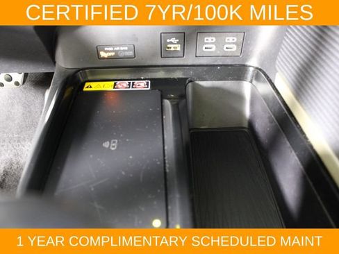 Used 2025 Toyota Camry SE FWD image 25