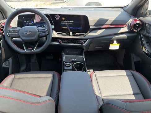New 2026 Chevrolet Equinox RS AWD/4WD image 17