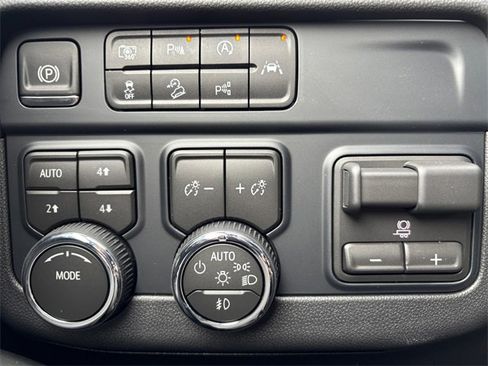 New 2026 Chevrolet Tahoe Premier image 19