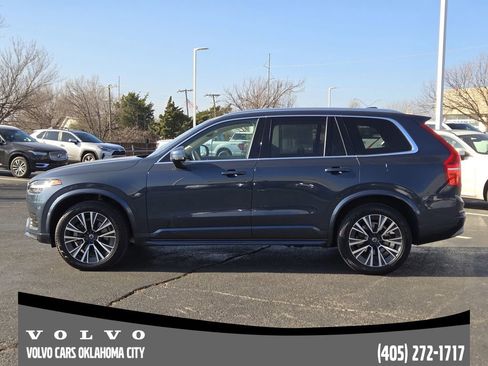 Certified 2022 Volvo XC90 T5 Momentum w/ Protection Package Premier image 3