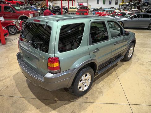Used 2006 Ford Escape XLT image 17